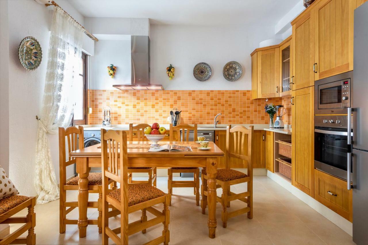 Hsh Suites Barrio Santa Cruz Севиля Екстериор снимка