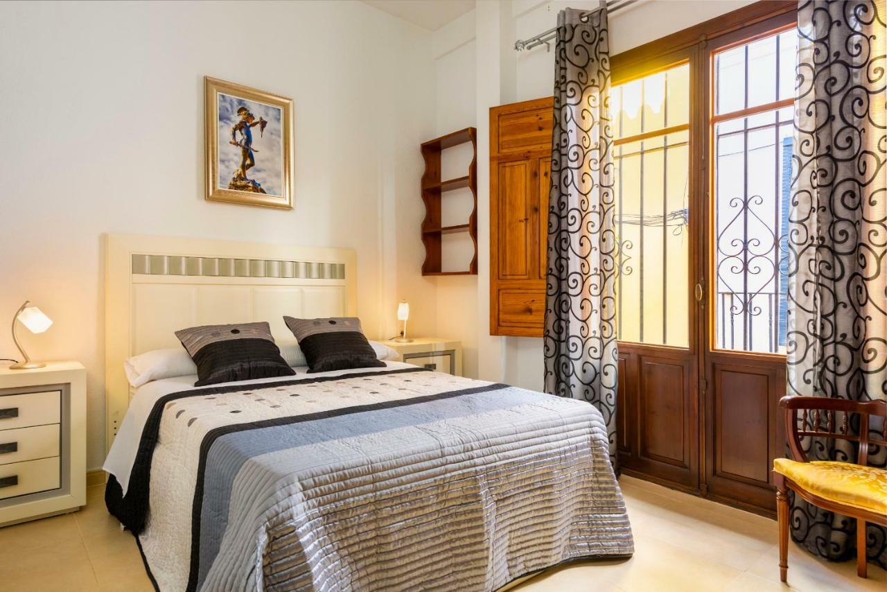 Hsh Suites Barrio Santa Cruz Севиля Екстериор снимка