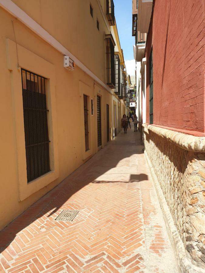 Hsh Suites Barrio Santa Cruz Севиля Екстериор снимка